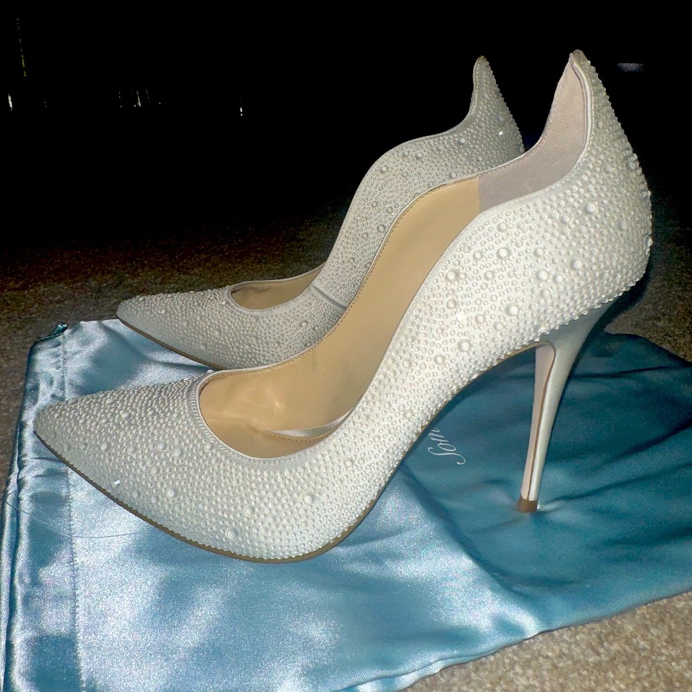 Brand new Jessica Simpson wedding collection.
